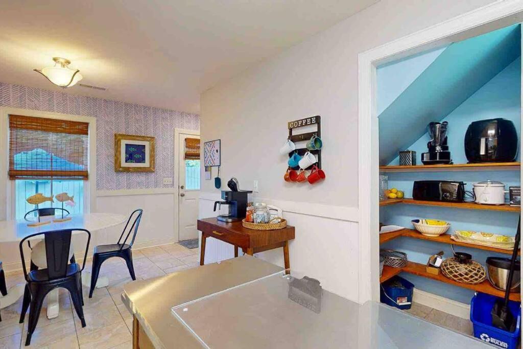 The Blue Door Bungalow Уилмингтън Екстериор снимка