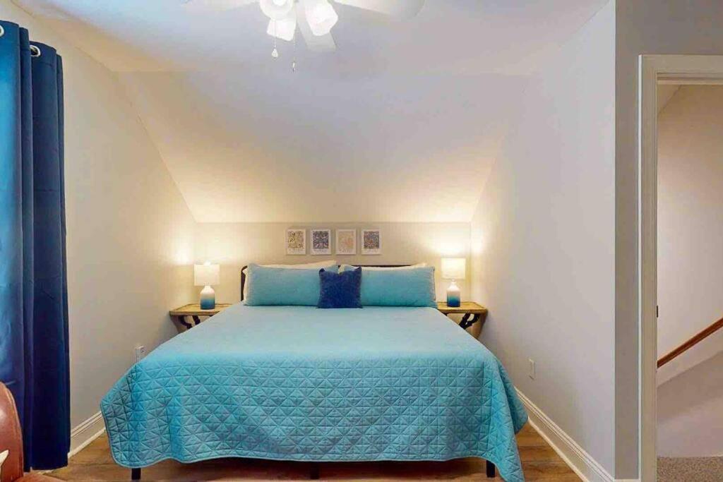 The Blue Door Bungalow Уилмингтън Екстериор снимка